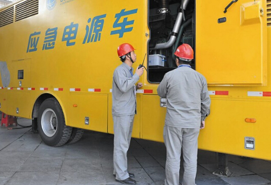 玉林如何清理被灰尘覆盖的机油散热器？